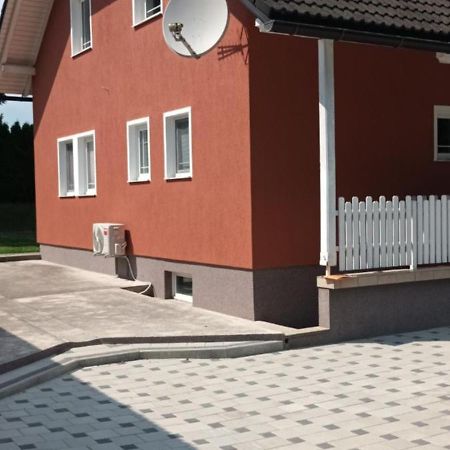 Apartment Igor - Holiday Home Ostarije المظهر الخارجي الصورة