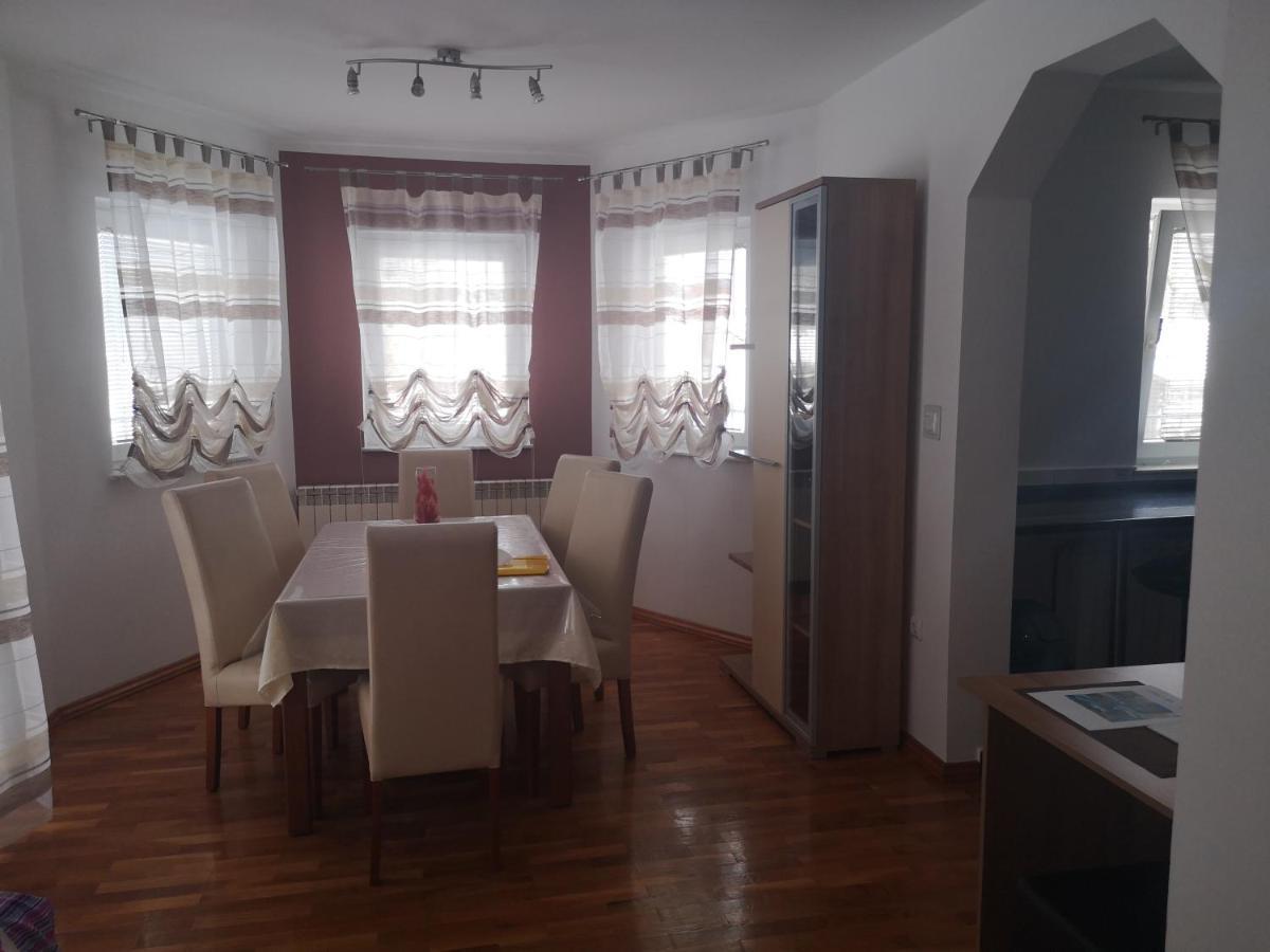 Apartment Igor - Holiday Home Ostarije المظهر الخارجي الصورة